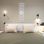 Cozy 3br Near Av Liberdade Sleeps 8 Patio Holiday home *