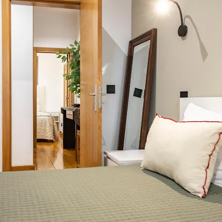 Cozy 3Br Sleeps 8 Patio Near Av Liberdade *