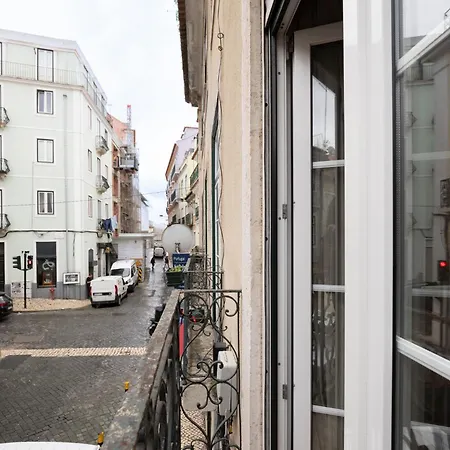Cozy 3Br Sleeps 8 Patio Near Av Liberdade Holiday home *