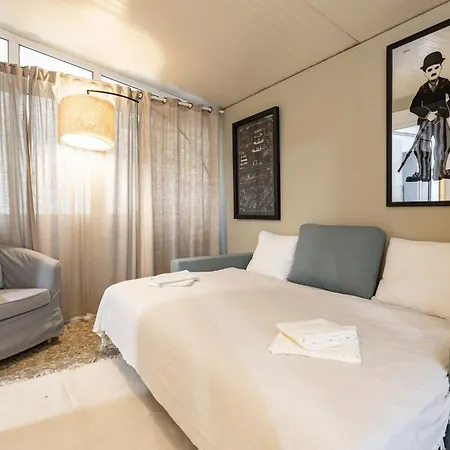 Holiday home Cozy 3Br Sleeps 8 Patio Near Av Liberdade *