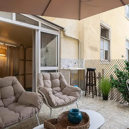 Holiday home Cozy 3Br Sleeps 8 Patio Near Av Liberdade *